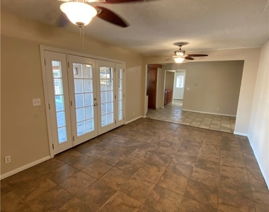 18746 Rock Springs Road - Photo Thumbnail 8