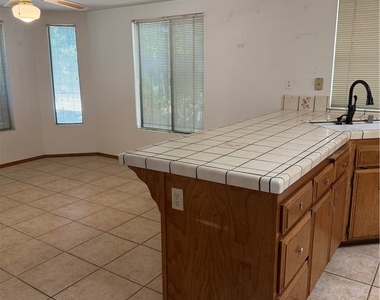17378 Danbury - Photo Thumbnail 5