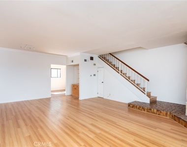 14450 Benefit Street - Photo Thumbnail 5