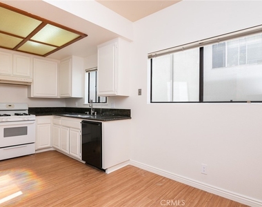 14450 Benefit Street - Photo Thumbnail 10