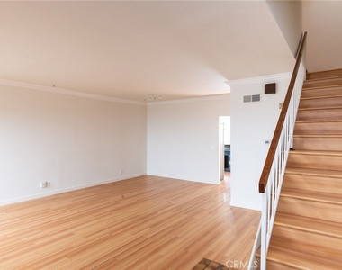 14450 Benefit Street - Photo Thumbnail 6