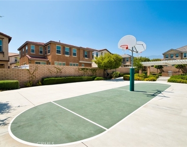1523 Johnson Court - Photo Thumbnail 12