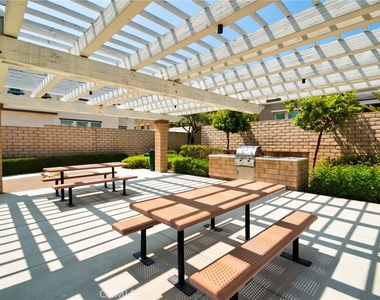 1523 Johnson Court - Photo Thumbnail 11