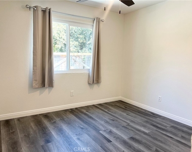 1084 E Evans Street - Photo Thumbnail 13
