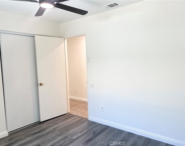 1084 E Evans Street - Photo Thumbnail 12