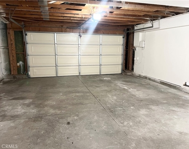 1084 E Evans Street - Photo Thumbnail 21