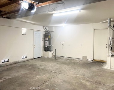 1084 E Evans Street - Photo Thumbnail 22
