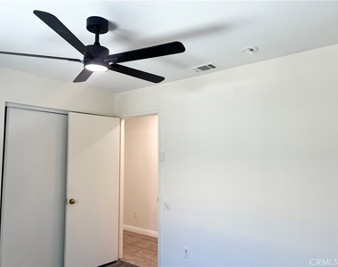 1084 E Evans Street - Photo Thumbnail 10