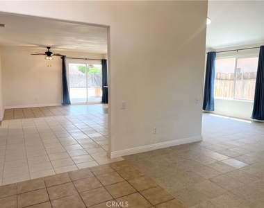 1084 E Evans Street - Photo Thumbnail 1