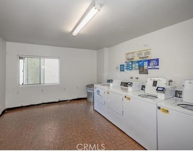 5460 White Oak Avenue - Photo Thumbnail 6