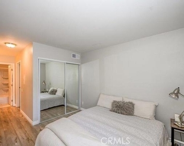 5460 White Oak Avenue - Photo Thumbnail 3