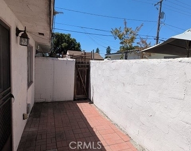 209 N Florence Street - Photo Thumbnail 16