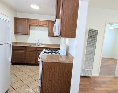 209 N Florence Street - Photo Thumbnail 6