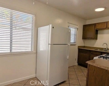 209 N Florence Street - Photo Thumbnail 4