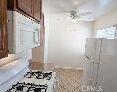 209 N Florence Street - Photo Thumbnail 3