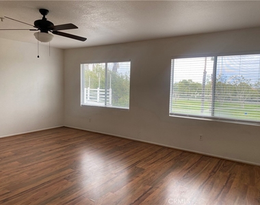 16777 Colonial - Photo Thumbnail 3