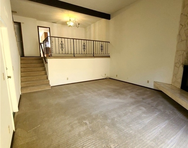 881 W Huntington Dr. - Photo Thumbnail 3