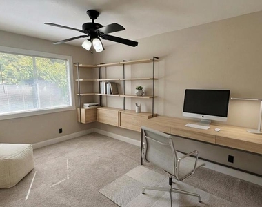 453 Carillo Ct - Photo Thumbnail 6