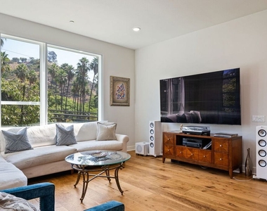 2780 N Wright Lane - Photo Thumbnail 7
