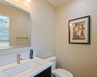 2780 N Wright Lane - Photo Thumbnail 5