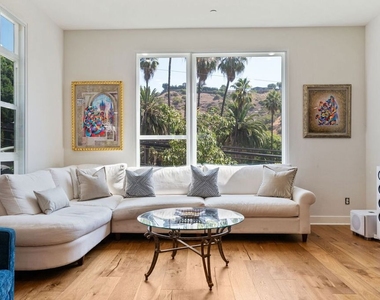 2780 N Wright Lane - Photo Thumbnail 8