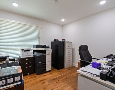 2780 N Wright Lane - Photo Thumbnail 37