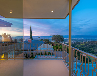 3642 Beverly Ridge Drive - Photo Thumbnail 4