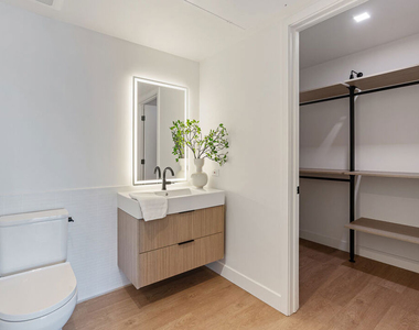 10700 Tabor Street - Photo Thumbnail 5
