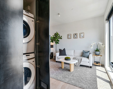 10700 Tabor Street - Photo Thumbnail 2
