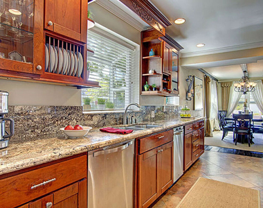 6322 W 78th Place - Photo Thumbnail 6