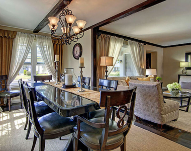 6322 W 78th Place - Photo Thumbnail 4