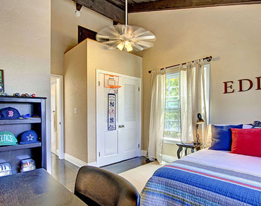 6322 W 78th Place - Photo Thumbnail 15