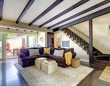 6322 W 78th Place - Photo Thumbnail 2