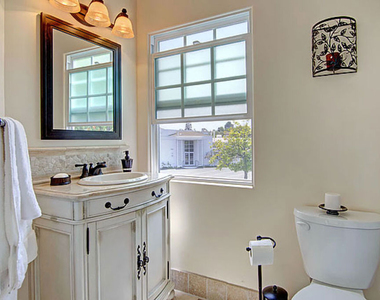 6322 W 78th Place - Photo Thumbnail 11