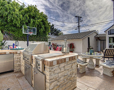 6322 W 78th Place - Photo Thumbnail 22