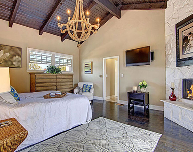 6322 W 78th Place - Photo Thumbnail 8