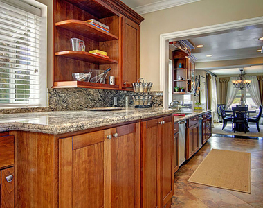 6322 W 78th Place - Photo Thumbnail 13