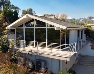 1127 Angelo Drive - Photo Thumbnail 24