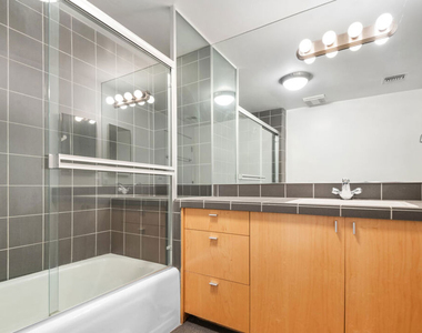 1127 Angelo Drive - Photo Thumbnail 20