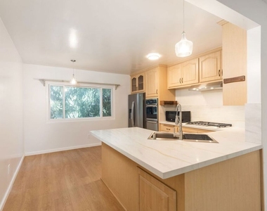 8335 W Manchester Avenue - Photo Thumbnail 9
