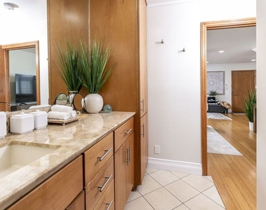 2721 2nd Street - Photo Thumbnail 14