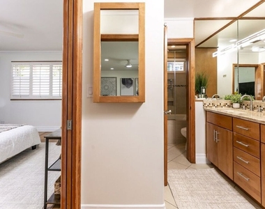 2721 2nd Street - Photo Thumbnail 9