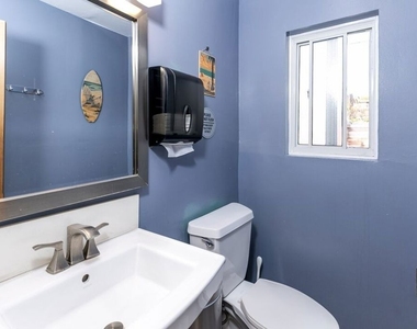 2721 2nd Street - Photo Thumbnail 23