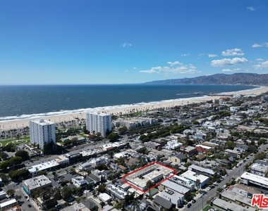 2721 2nd Street - Photo Thumbnail 24