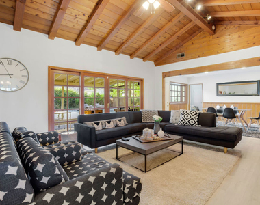 6207 Melba Avenue - Photo Thumbnail 6