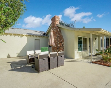 6207 Melba Avenue - Photo Thumbnail 5