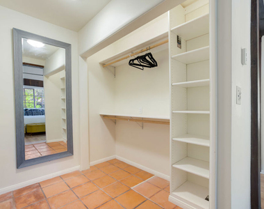 6207 Melba Avenue - Photo Thumbnail 21