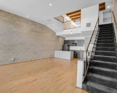 717 N Highland Avenue - Photo Thumbnail 14