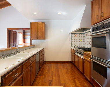 200 Mabery Road - Photo Thumbnail 3