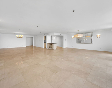 10660 Wilshire Boulevard - Photo Thumbnail 3
